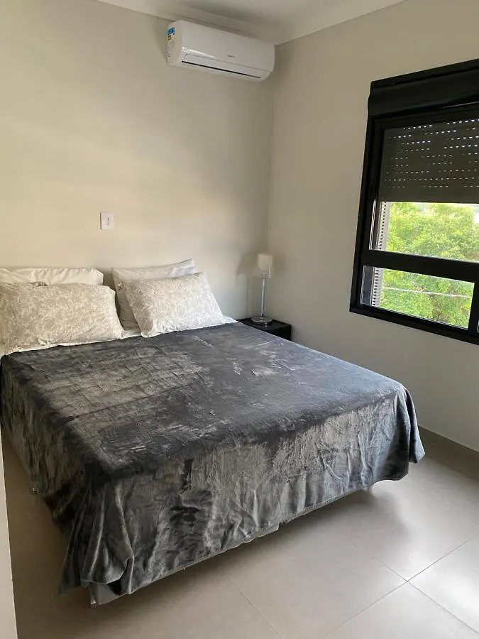 Apto Solar Das Calendulas - Temporada Confortavel Em Floripa Florianópolis
